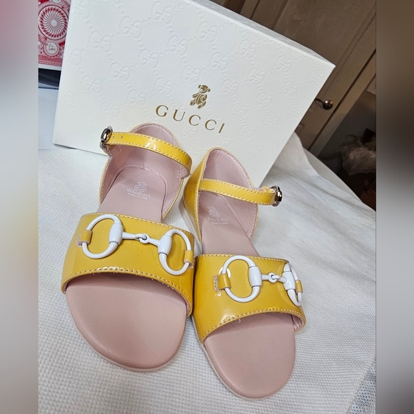 New GUCCI Girl's Horsebit Sandals! - Picture 15 of 16